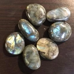 Crystal Crystal / Gemstone Clearance Labradorite (Tumbled)
