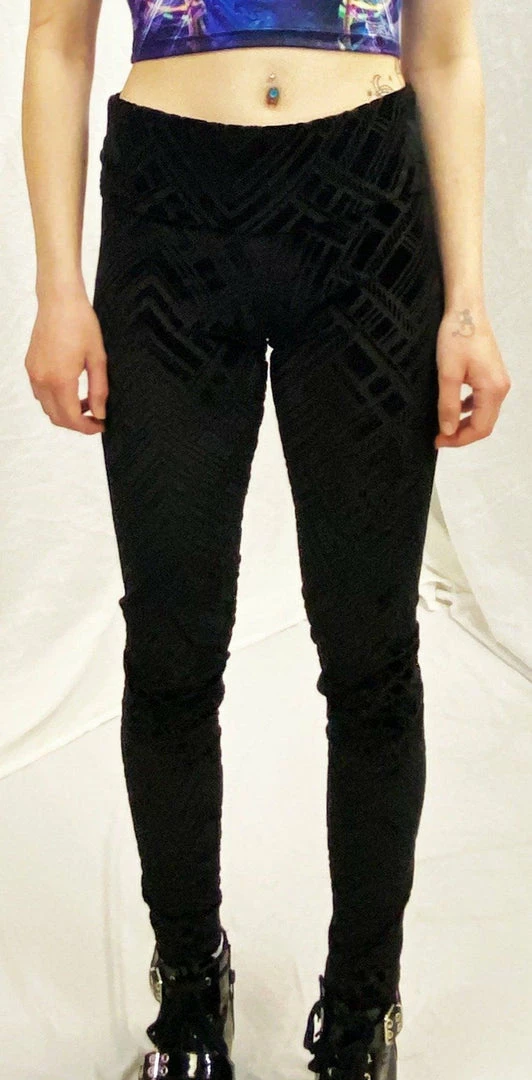 Women Warrior Within - Midnight Chevron Burnout Velvet Leggings 3 Women Warrior Within - Midnight Chevron Burnout Velvet Leggings
