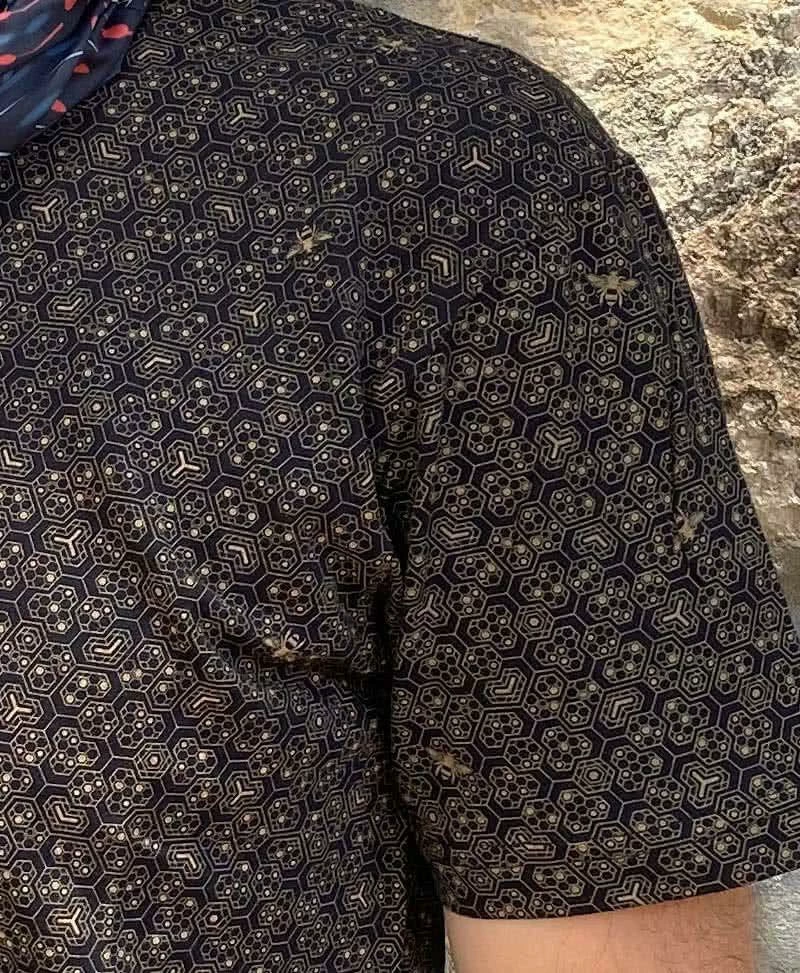 Seed Of Life - "Beez" T-shirt ➟ Black 4 Seed Of Life - "Beez" T-shirt ➟ Black